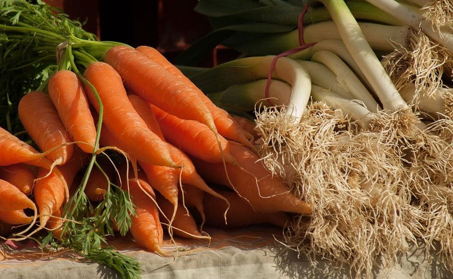 verdure giallo arancio